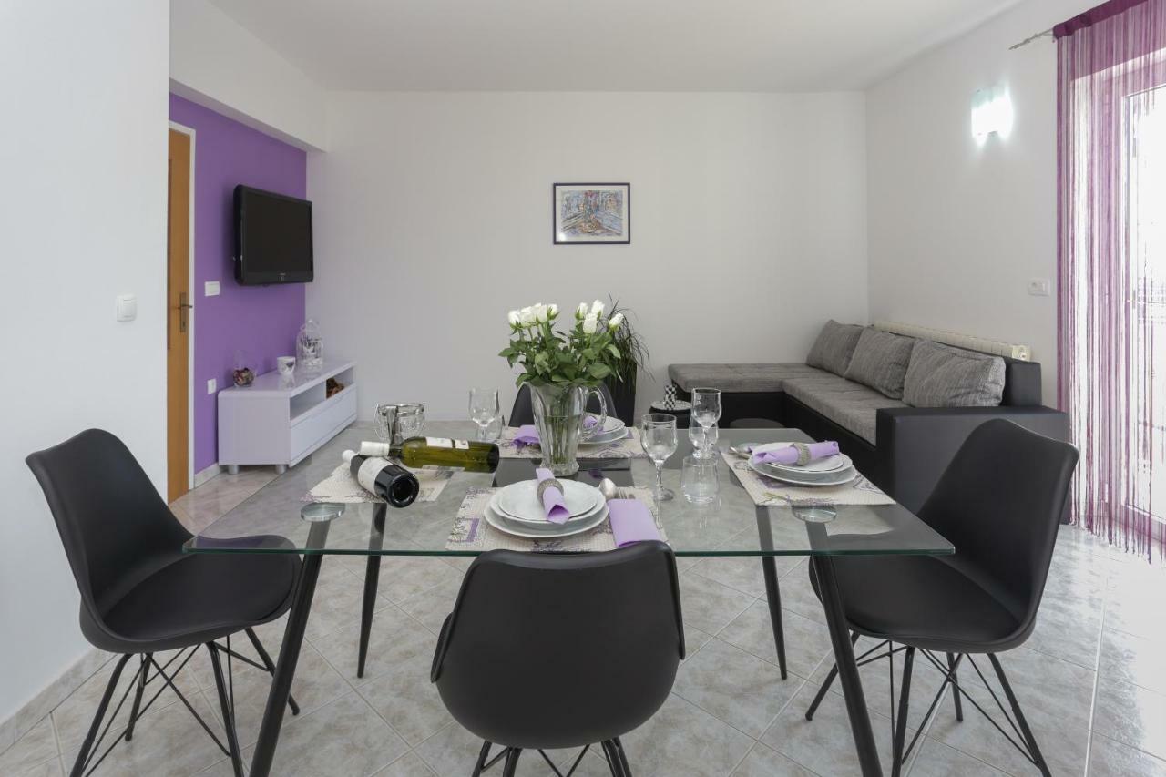 Charming Carmen Apartment Kaštela エクステリア 写真